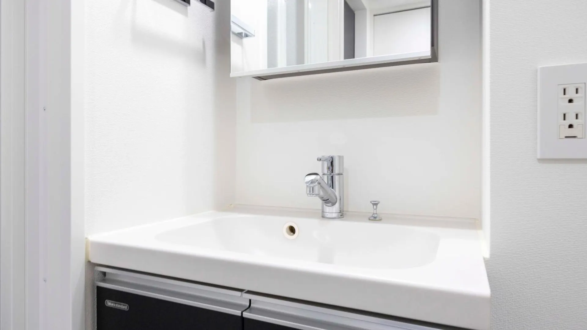 Renaissance Court Jiyugaoka Apartment Tokyo 0*,
