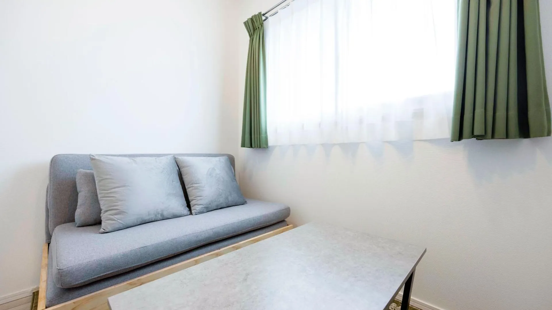 Renaissance Court Jiyugaoka Apartment Tokyo
