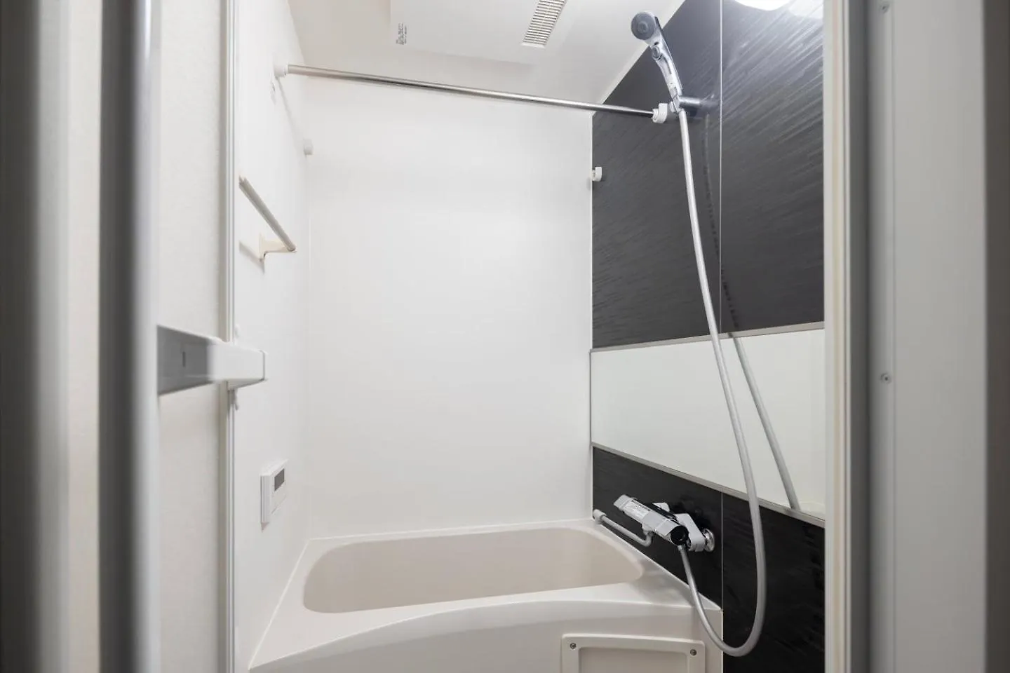 Renaissance Court Jiyugaoka Apartment Tokyo