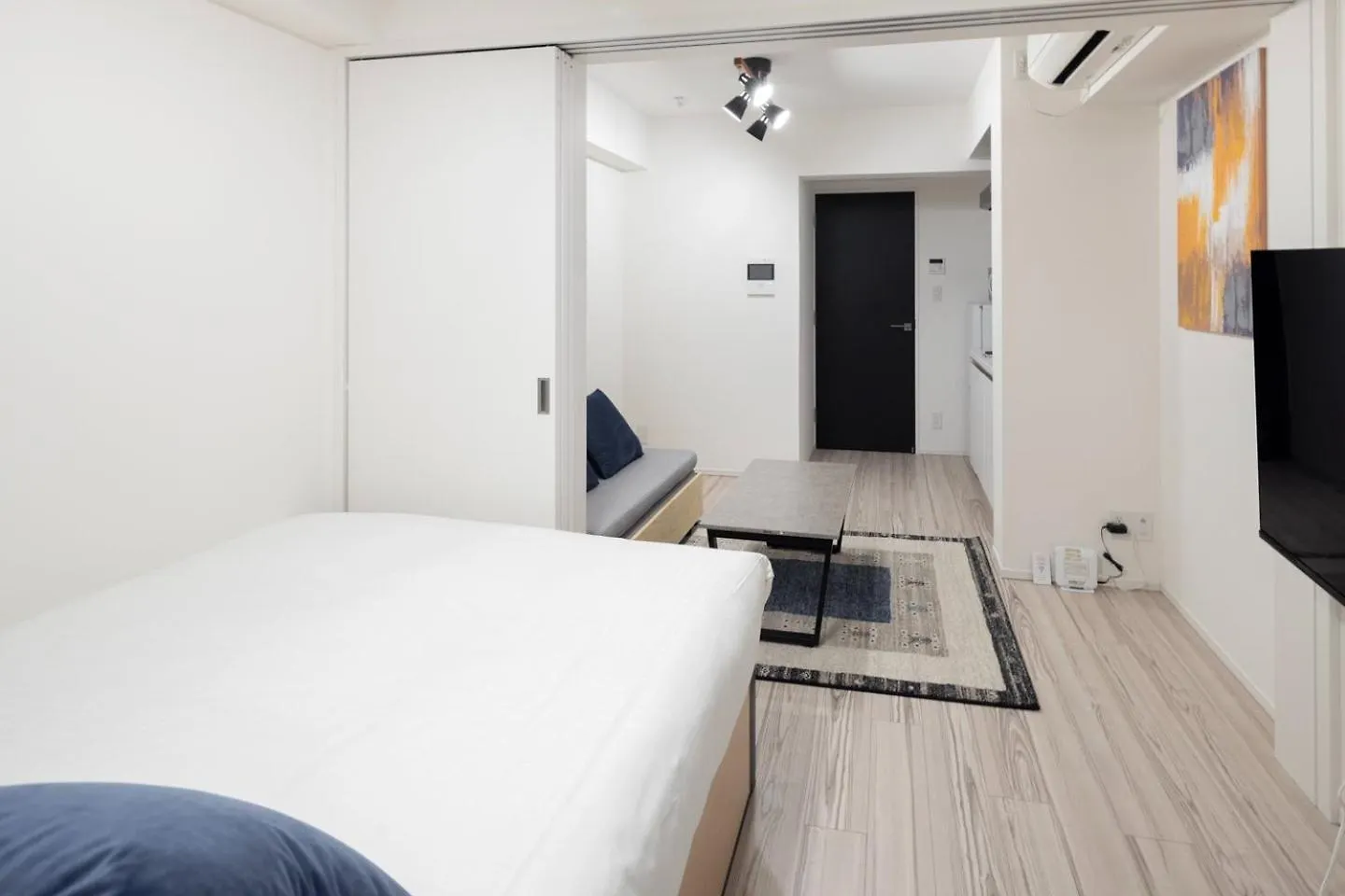 Renaissance Court Jiyugaoka Apartment Tokyo